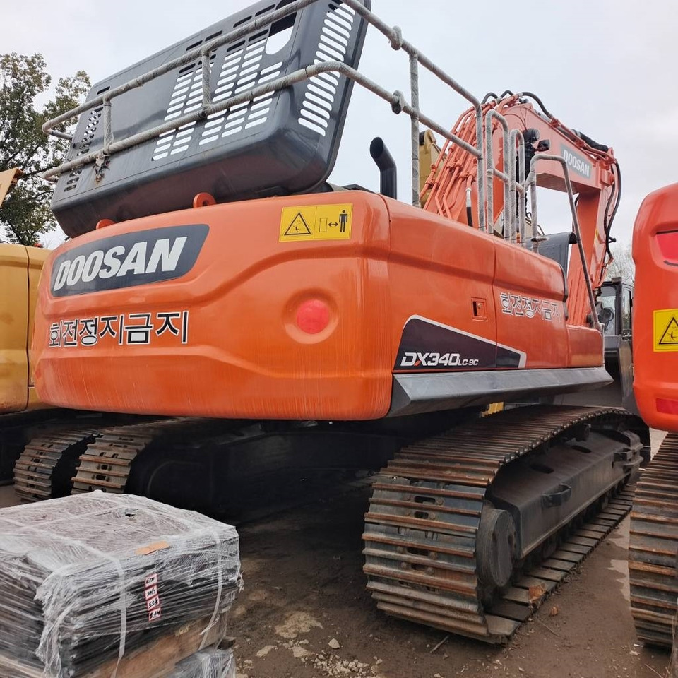 Doosan DX 300 LC - Гусеничный экскаватор: фото 2 Doosan DX 300 LC - Гусеничный экскаватор: фото 2