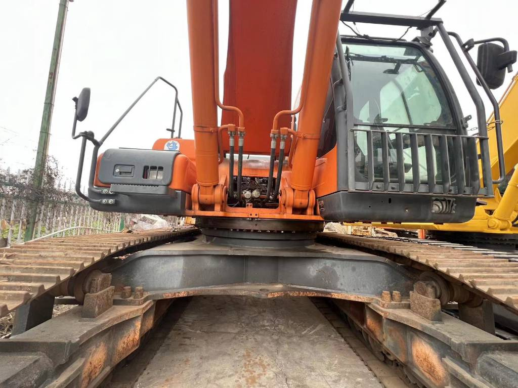 Doosan DX 500 LCA - Гусеничный экскаватор: фото 3 Doosan DX 500 LCA - Гусеничный экскаватор: фото 3