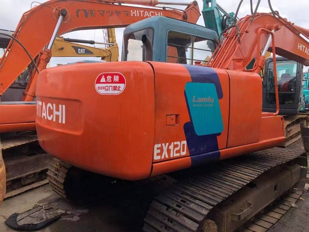 Hitachi EX 120-3 - Гусеничный экскаватор: фото 4 Hitachi EX 120-3 - Гусеничный экскаватор: фото 4