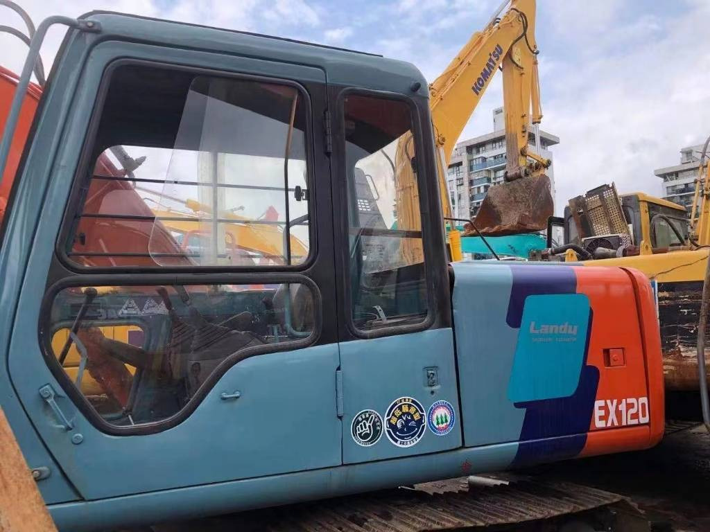 Hitachi EX 120-3 - Гусеничный экскаватор: фото 5 Hitachi EX 120-3 - Гусеничный экскаватор: фото 5