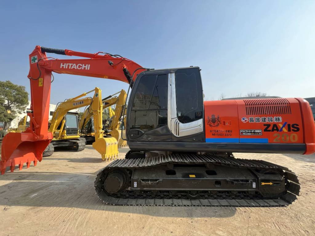 Hitachi ZX 200-3 G - Гусеничный экскаватор: фото 2 Hitachi ZX 200-3 G - Гусеничный экскаватор: фото 2