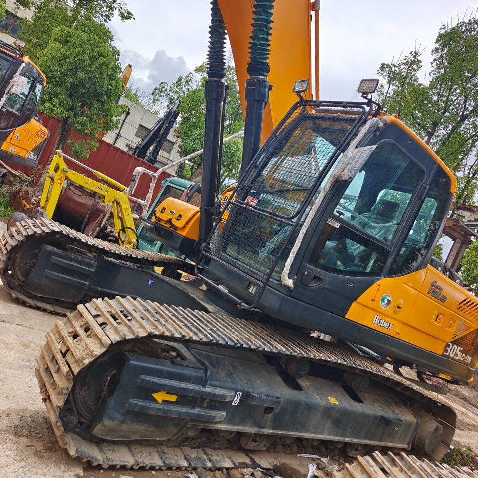 Hyundai 305LC - Гусеничный экскаватор: фото 1 Hyundai 305LC - Гусеничный экскаватор: фото 1