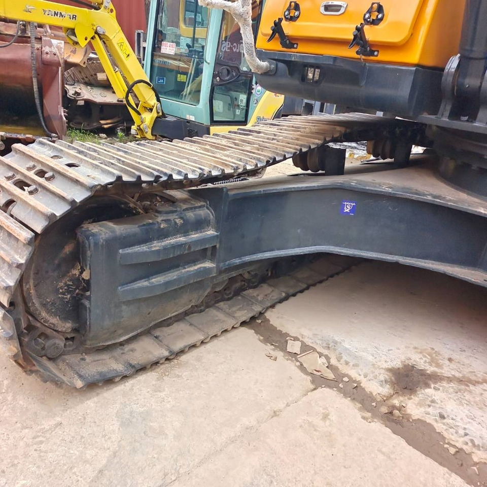 Hyundai 305LC - Гусеничный экскаватор: фото 3 Hyundai 305LC - Гусеничный экскаватор: фото 3