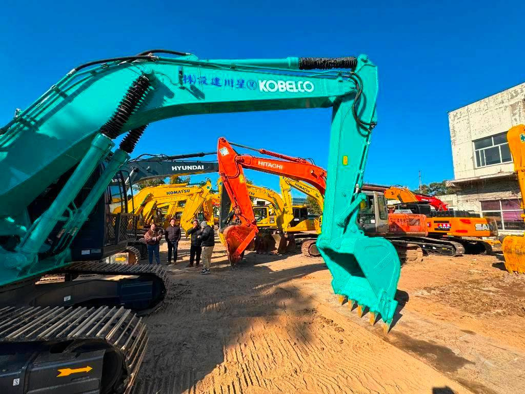 Kobelco SK 200-8 - Гусеничный экскаватор: фото 5 Kobelco SK 200-8 - Гусеничный экскаватор: фото 5