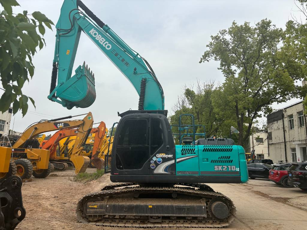 Kobelco SK 210 LC-9 - Гусеничный экскаватор: фото 2 Kobelco SK 210 LC-9 - Гусеничный экскаватор: фото 2