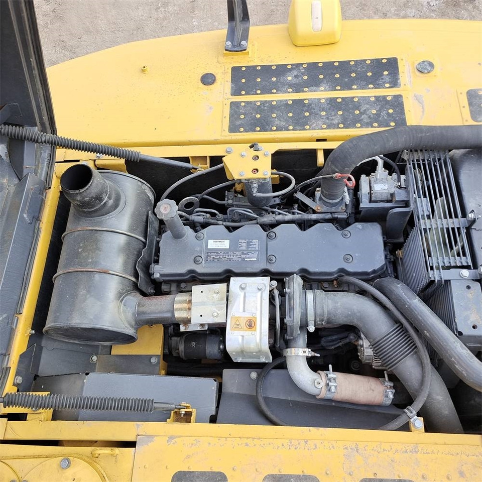 Гусеничный экскаватор Komatsu PC 240: фото 11