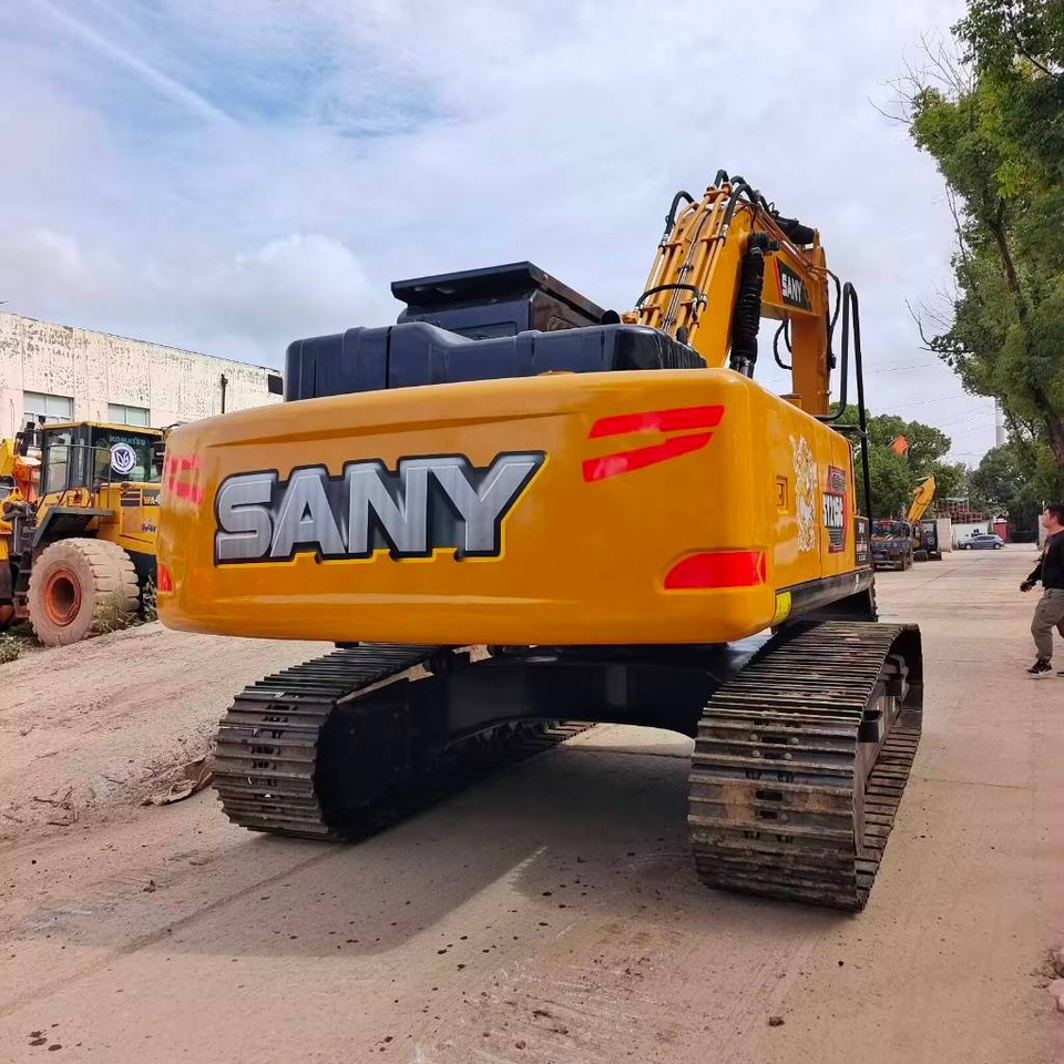 Sany 215C - Гусеничный экскаватор: фото 3 Sany 215C - Гусеничный экскаватор: фото 3