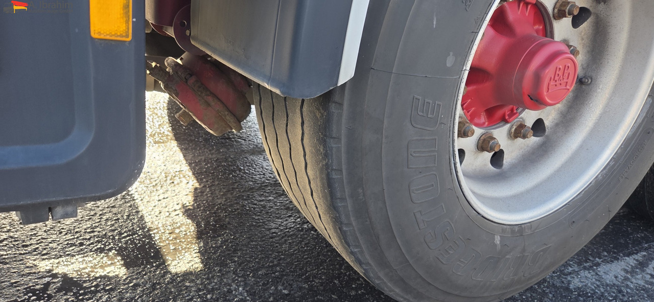 Feldbinder EUT 40.3 Liftachse, Scheibenbremse Topzustand | einsatzbereit - Полуприцеп цистерна для сыпучих грузов: фото 5 Feldbinder EUT 40.3 Liftachse, Scheibenbremse Topzustand | einsatzbereit - Полуприцеп цистерна для сыпучих грузов: фото 5