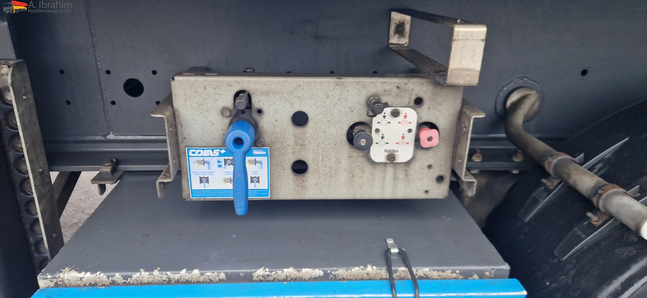 H&W 55 cbm kippmulde | Liftachse - Самосвальный полуприцеп: фото 3 H&W 55 cbm kippmulde | Liftachse - Самосвальный полуприцеп: фото 3