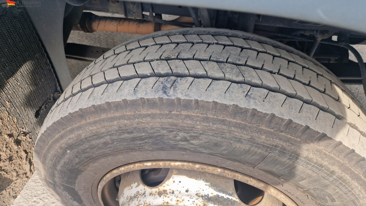 MAN 8.180 Thermokingkühlung - 30 ° sauber, 3. Gang kratzt, voll fahrbereit - Рефрижератор: фото 5 MAN 8.180 Thermokingkühlung - 30 ° sauber, 3. Gang kratzt, voll fahrbereit - Рефрижератор: фото 5