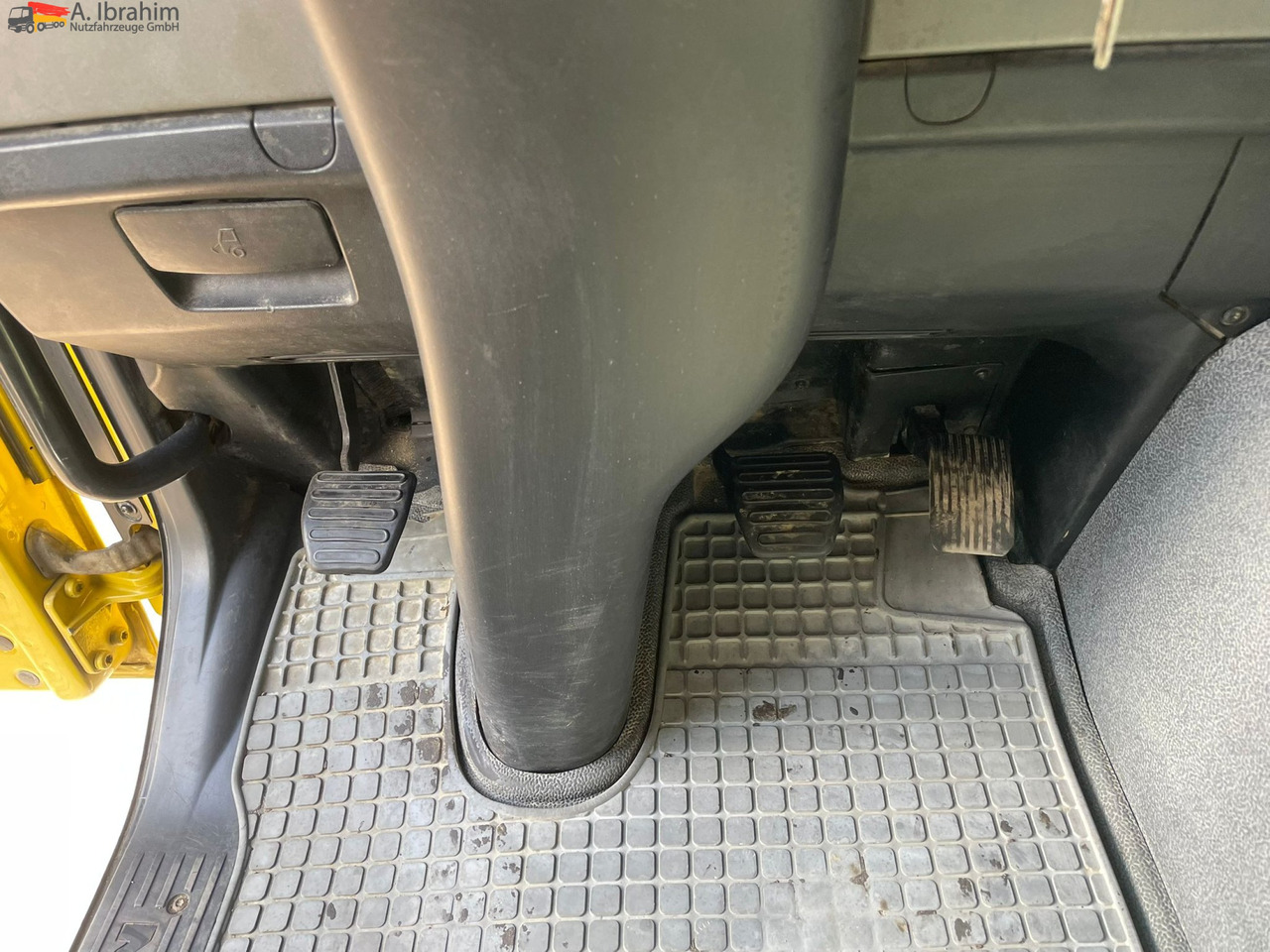 MAN TGS 26.480 Meiller 3 Seiten | 6x4 | Schalter | 3 Pedals - Самосвал: фото 3 MAN TGS 26.480 Meiller 3 Seiten | 6x4 | Schalter | 3 Pedals - Самосвал: фото 3