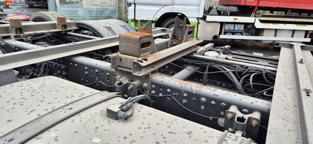 MAN TGX 26.460 Vario-Rahmen deutsches Fahrzeug. ohne Wechselbrücke - Тентованный грузовик: фото 5 MAN TGX 26.460 Vario-Rahmen deutsches Fahrzeug. ohne Wechselbrücke - Тентованный грузовик: фото 5