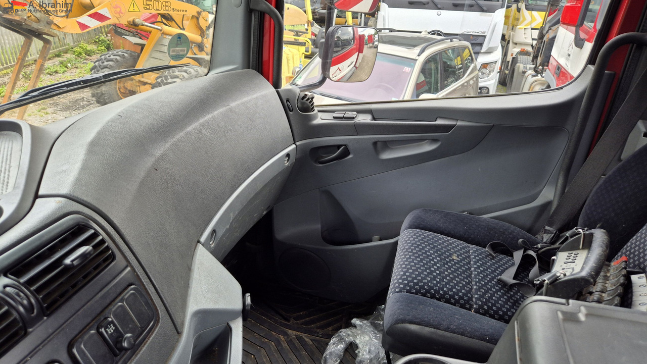 Mercedes-Benz 1829L mit Kran HIAB 111 Hiduo , Funk FB - Грузовик бортовой/ Платформа, Автоманипулятор: фото 3 Mercedes-Benz 1829L mit Kran HIAB 111 Hiduo , Funk FB - Грузовик бортовой/ Платформа, Автоманипулятор: фото 3