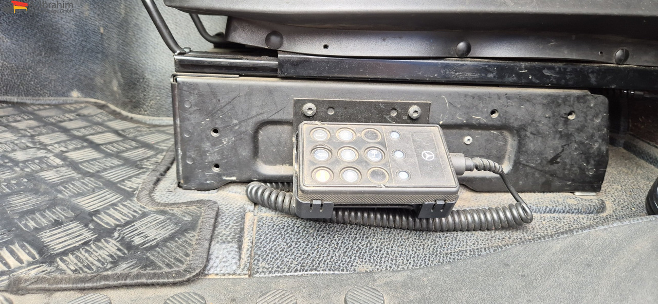 Mercedes-Benz 1841 Kran HIAB 166Bj. 2016 Funk FB ,mp3 - Тягач: фото 4 Mercedes-Benz 1841 Kran HIAB 166Bj. 2016 Funk FB ,mp3 - Тягач: фото 4