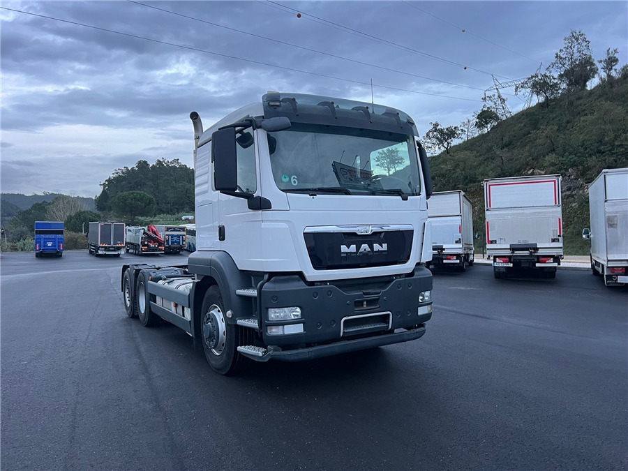 MAN TGS 28.360 BL E5 - Грузовик-шасси: фото 1 MAN TGS 28.360 BL E5 - Грузовик-шасси: фото 1