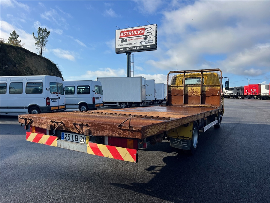 TOYOTA dyna - Малотоннажный бортовой грузовик: фото 4 TOYOTA dyna - Малотоннажный бортовой грузовик: фото 4