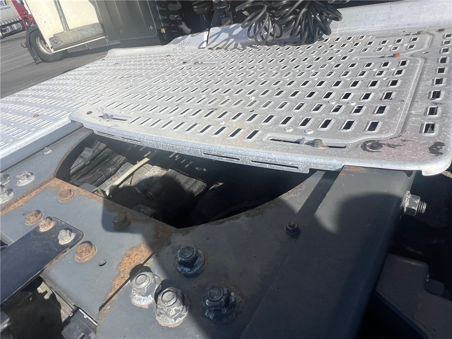 Тягач DAF XF 105 460: фото 12