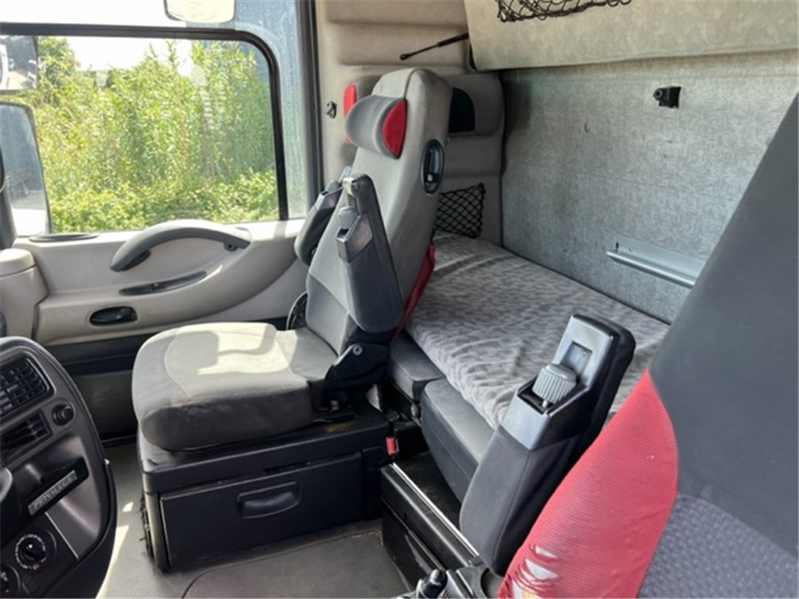 Тягач Renault AE 480: фото 6