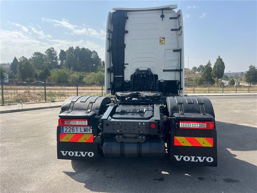 Volvo FH500 / RETARDER / IPARKCOOL - Тягач: фото 5 Volvo FH500 / RETARDER / IPARKCOOL - Тягач: фото 5