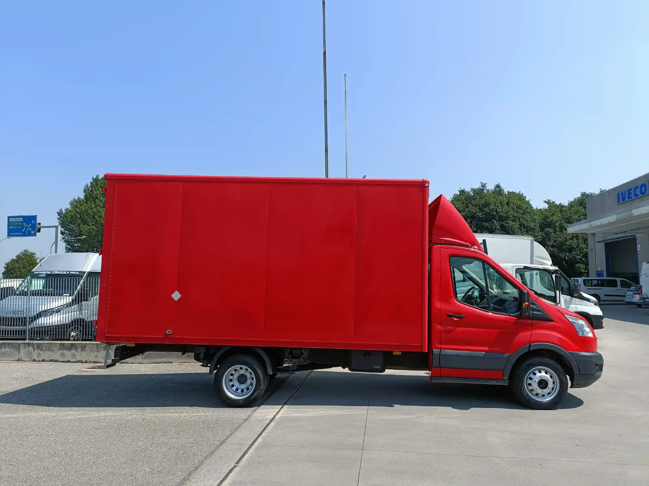 FORD TRANSIT FURGONATO BOX - Фургон с закрытым кузовом: фото 2 FORD TRANSIT FURGONATO BOX - Фургон с закрытым кузовом: фото 2