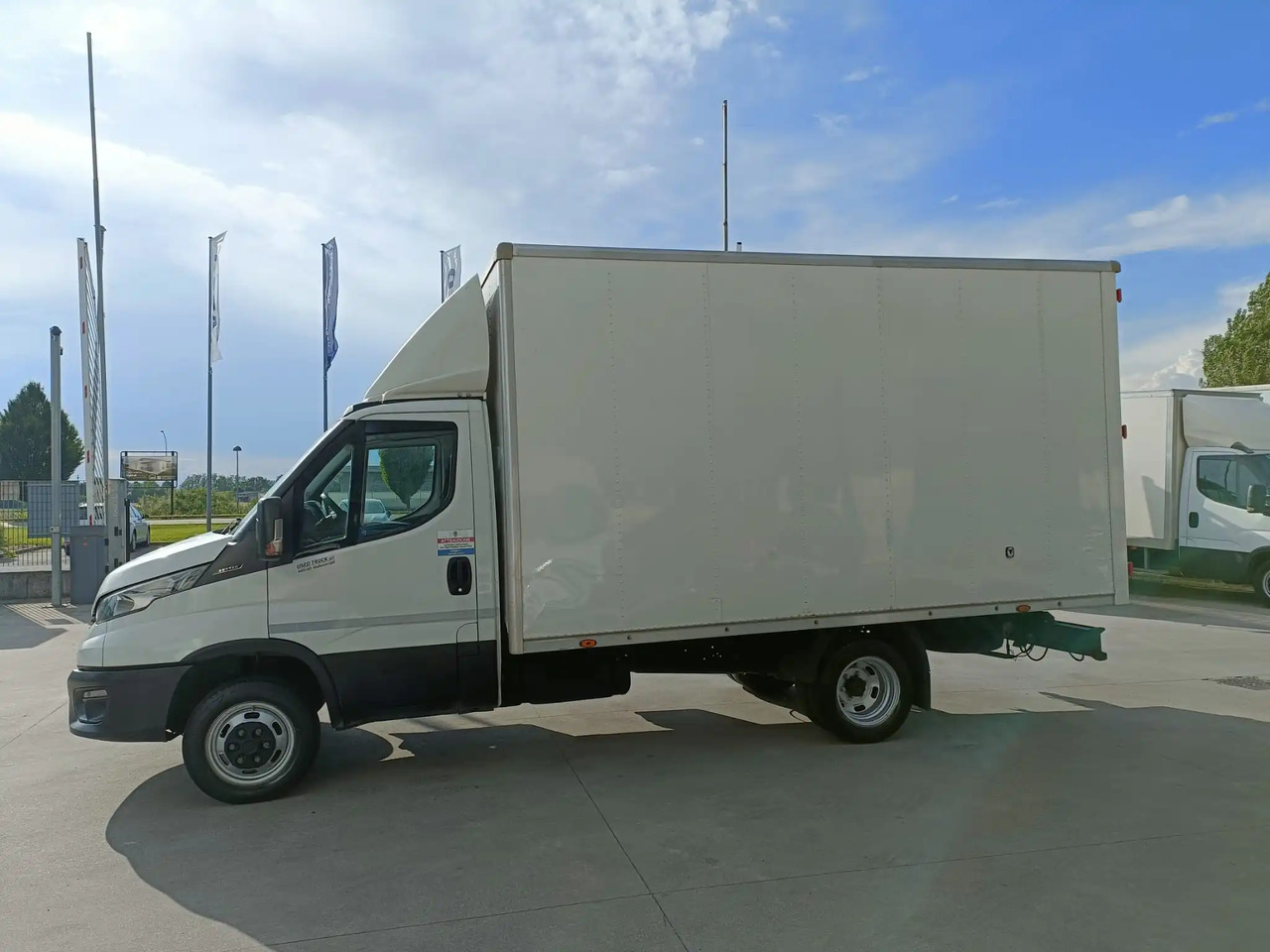 IVECO 35C14 FURGONATO BOX - Фургон с закрытым кузовом: фото 5 IVECO 35C14 FURGONATO BOX - Фургон с закрытым кузовом: фото 5