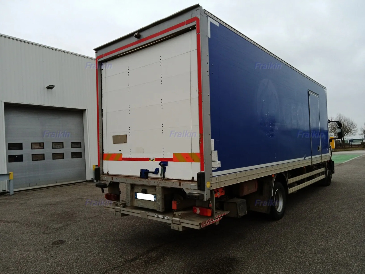 IVECO EUROCARGO 120E19P - Грузовик с закрытым кузовом: фото 2 IVECO EUROCARGO 120E19P - Грузовик с закрытым кузовом: фото 2