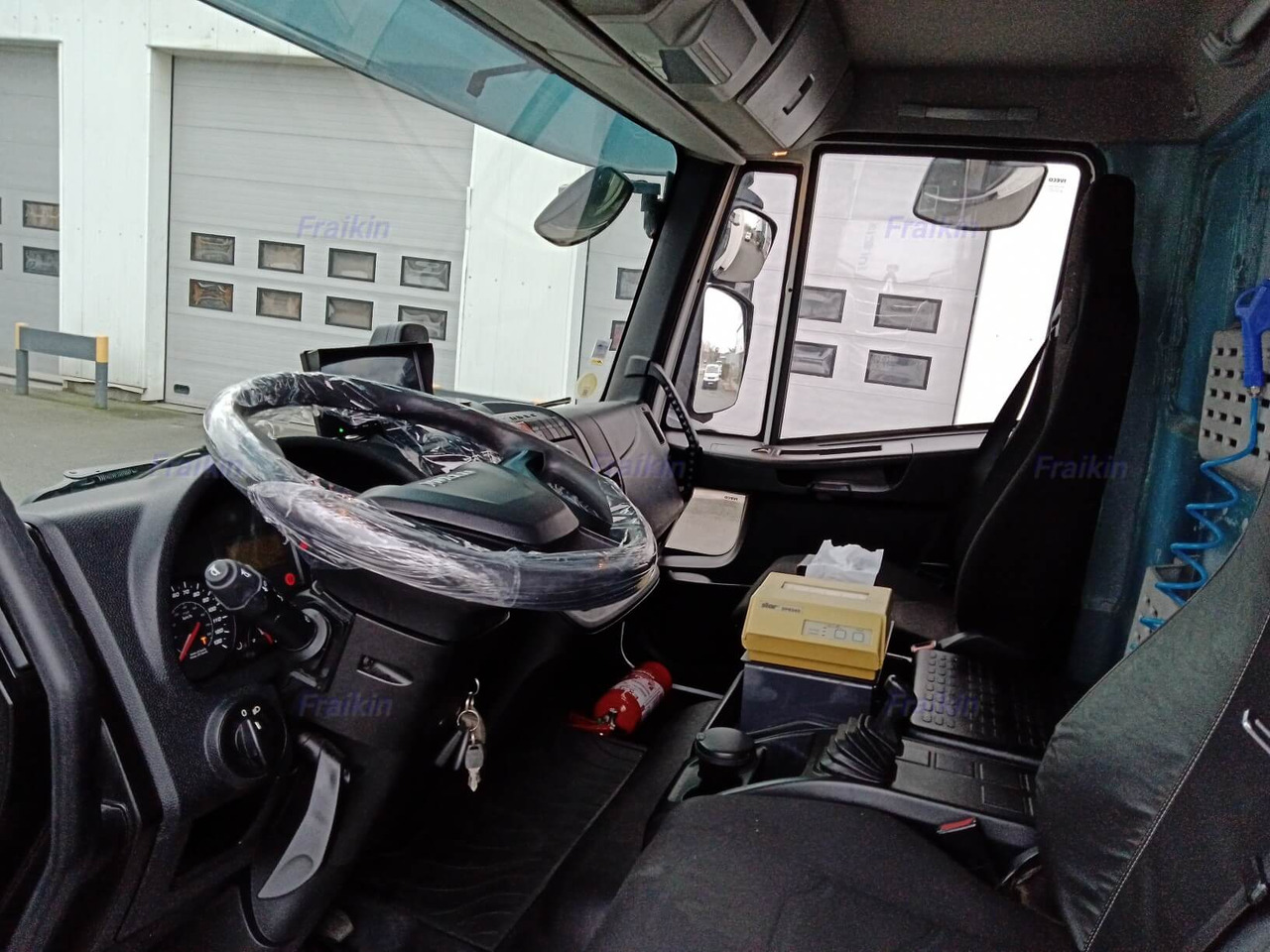 IVECO EUROCARGO 180EL32P EURO 6 - Грузовик с закрытым кузовом: фото 3 IVECO EUROCARGO 180EL32P EURO 6 - Грузовик с закрытым кузовом: фото 3