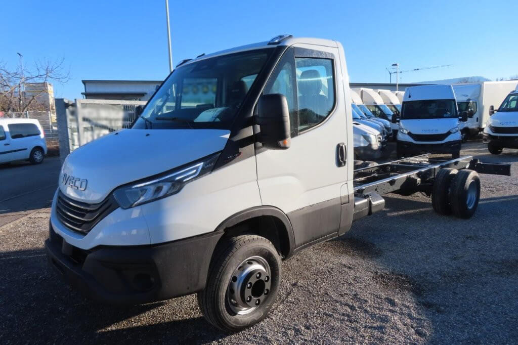 IVECO DAILY 72C18 - Коммерческий автомобиль: фото 1 IVECO DAILY 72C18 - Коммерческий автомобиль: фото 1