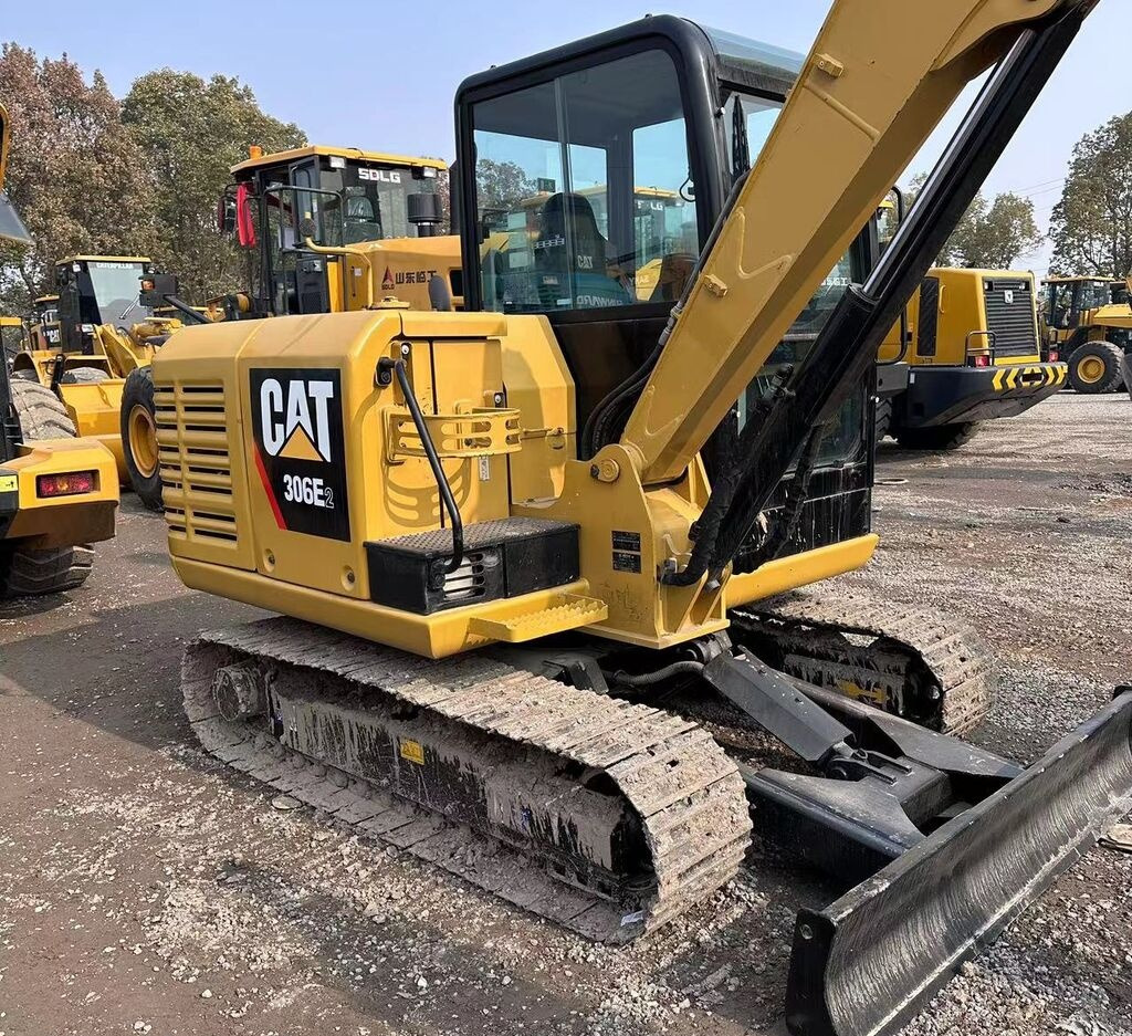 Caterpillar 306E - Мини-экскаватор: фото 1 Caterpillar 306E - Мини-экскаватор: фото 1