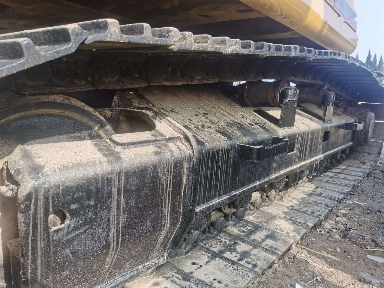 Caterpillar 325B - Гусеничный экскаватор: фото 1 Caterpillar 325B - Гусеничный экскаватор: фото 1