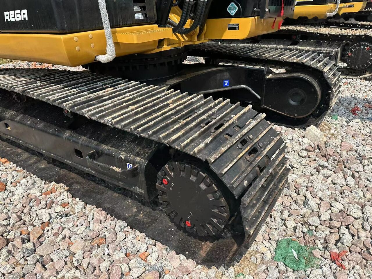 Caterpillar CAT 320D - Гусеничный экскаватор: фото 4 Caterpillar CAT 320D - Гусеничный экскаватор: фото 4