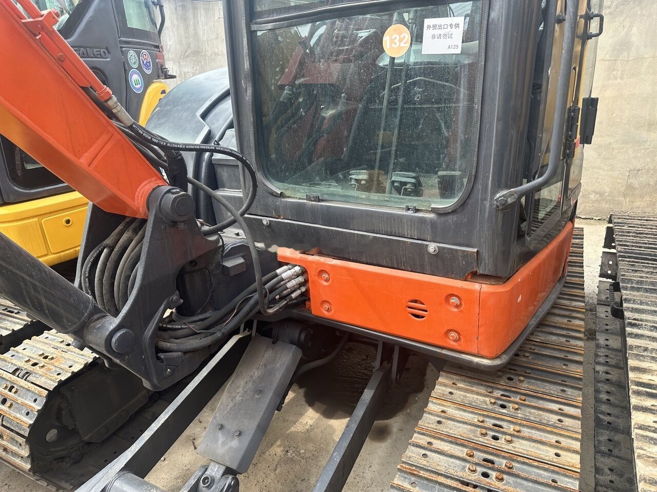 Hitachi ZX50U-2 - Мини-экскаватор: фото 5 Hitachi ZX50U-2 - Мини-экскаватор: фото 5