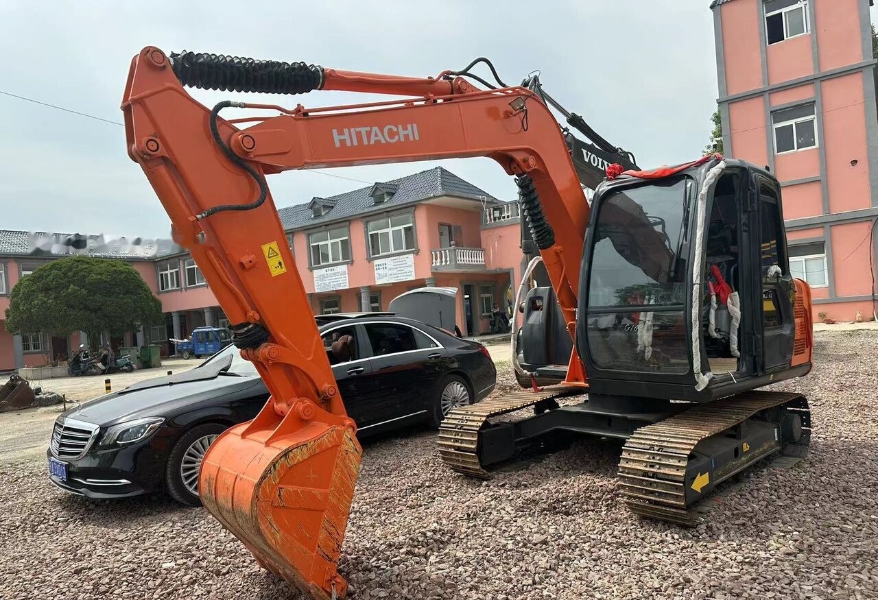 Hitachi ZX70 - Гусеничный экскаватор: фото 5 Hitachi ZX70 - Гусеничный экскаватор: фото 5