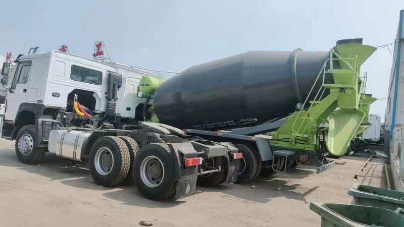 Howo 371 - Автобетоносмеситель: фото 2 Howo 371 - Автобетоносмеситель: фото 2