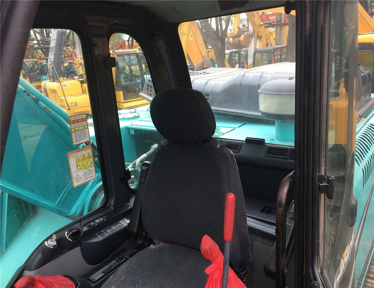 Kobelco SK350LC-8 - Гусеничный экскаватор: фото 3 Kobelco SK350LC-8 - Гусеничный экскаватор: фото 3