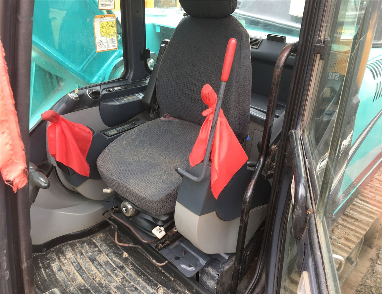 Kobelco SK350LC-8 - Гусеничный экскаватор: фото 1 Kobelco SK350LC-8 - Гусеничный экскаватор: фото 1