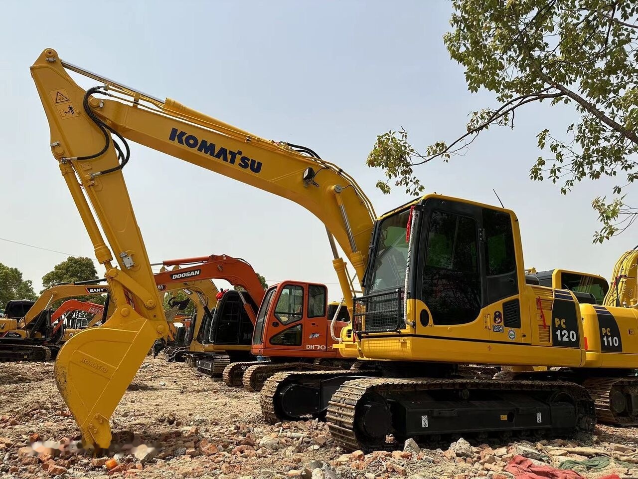 Komatsu PC120-8 - Гусеничный экскаватор: фото 4 Komatsu PC120-8 - Гусеничный экскаватор: фото 4