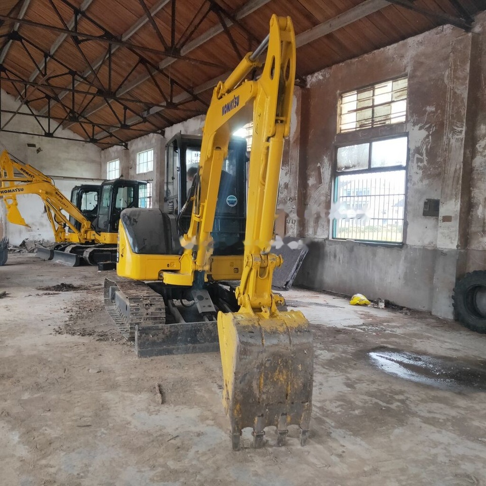 Komatsu PC50 - Мини-экскаватор: фото 1 Komatsu PC50 - Мини-экскаватор: фото 1