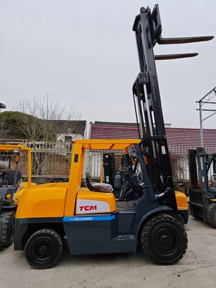 Дизельный погрузчик TCM FD50: фото 6 Дизельный погрузчик TCM FD50: фото 6