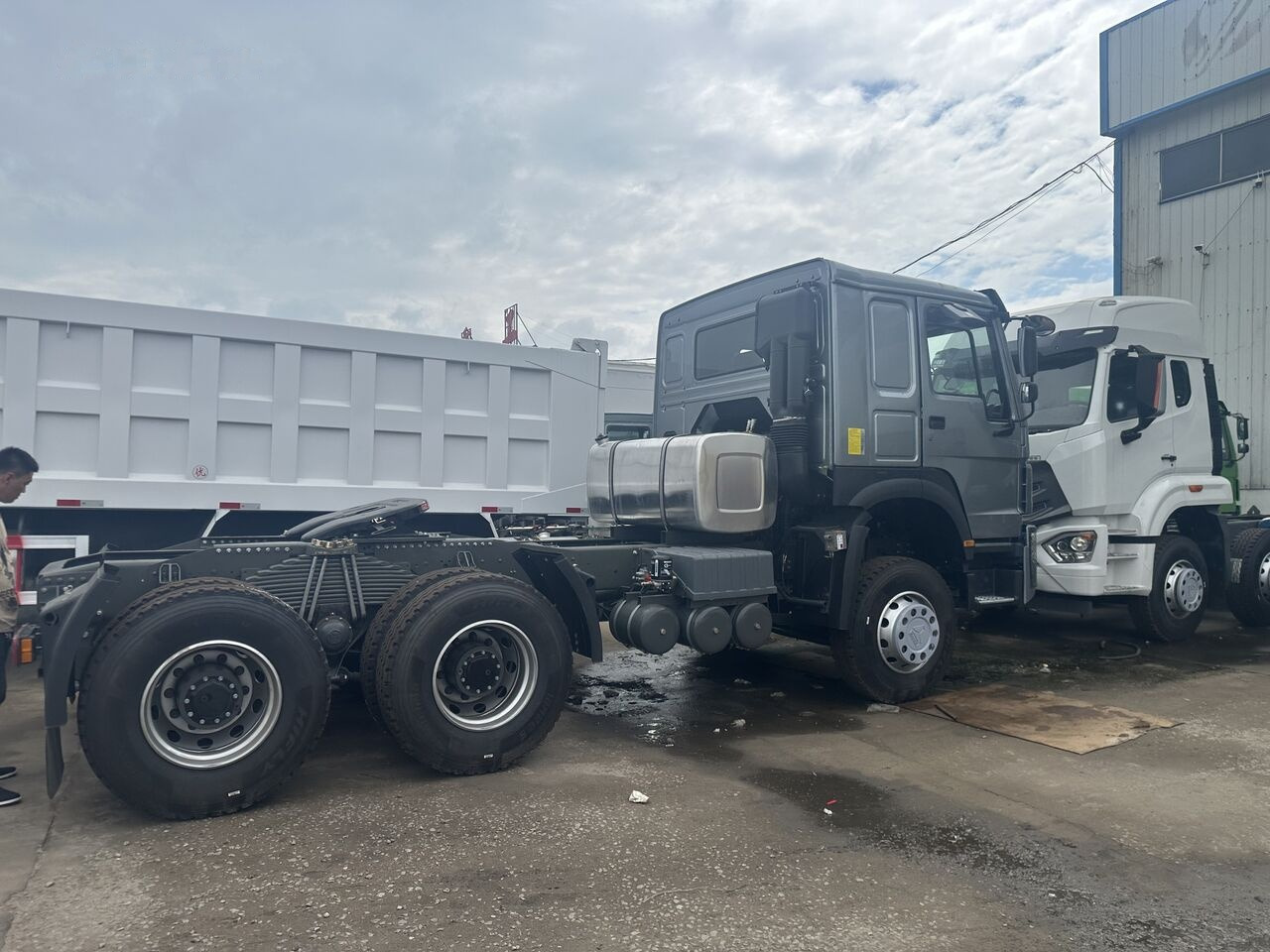 Howo - Тягач: фото 1 Howo - Тягач: фото 1