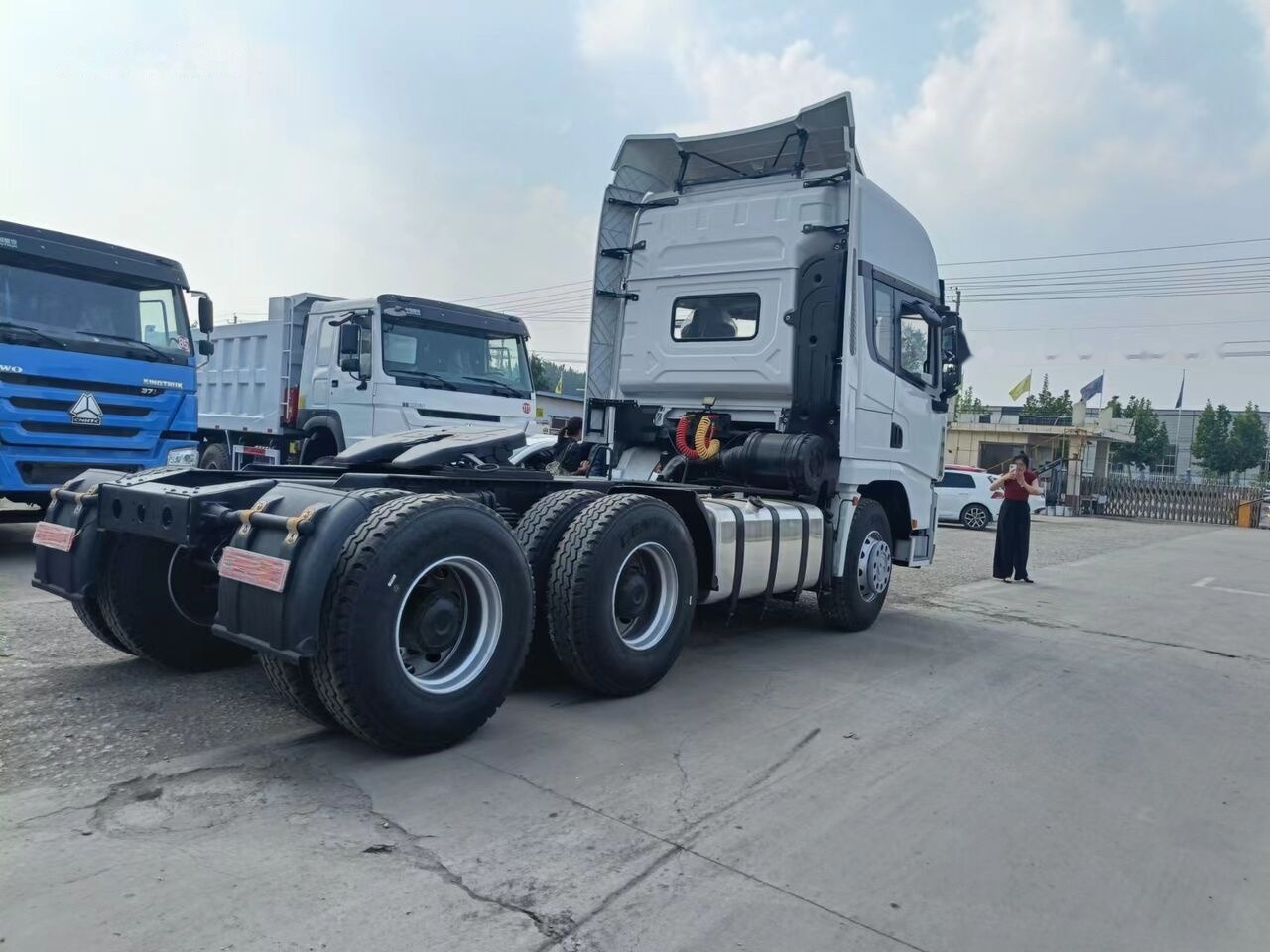 Тягач Shacman X3000: фото 6