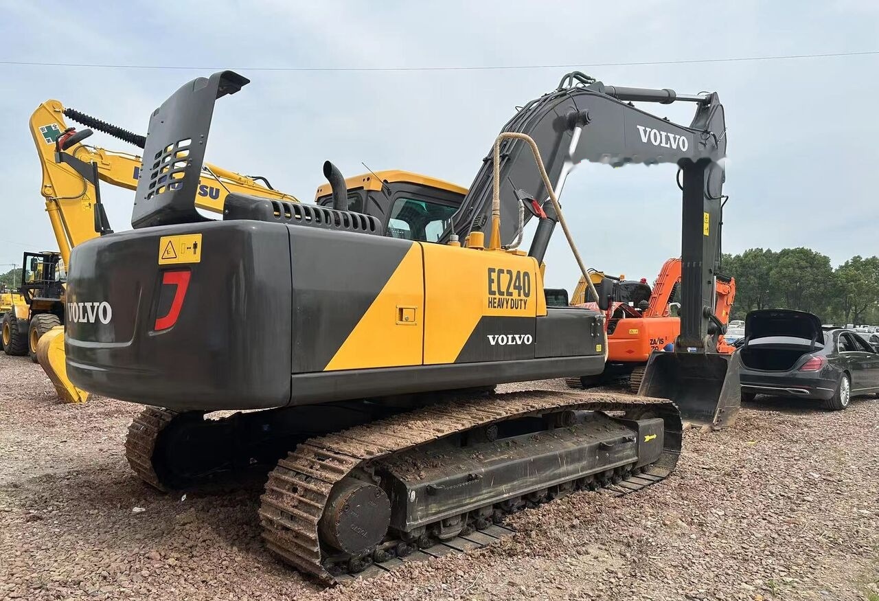 Volvo EC240 - Гусеничный экскаватор: фото 5 Volvo EC240 - Гусеничный экскаватор: фото 5