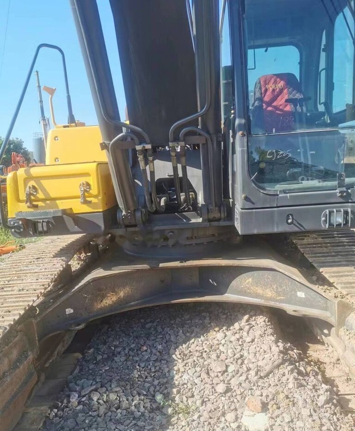 Volvo EC290 - Гусеничный экскаватор: фото 1 Volvo EC290 - Гусеничный экскаватор: фото 1