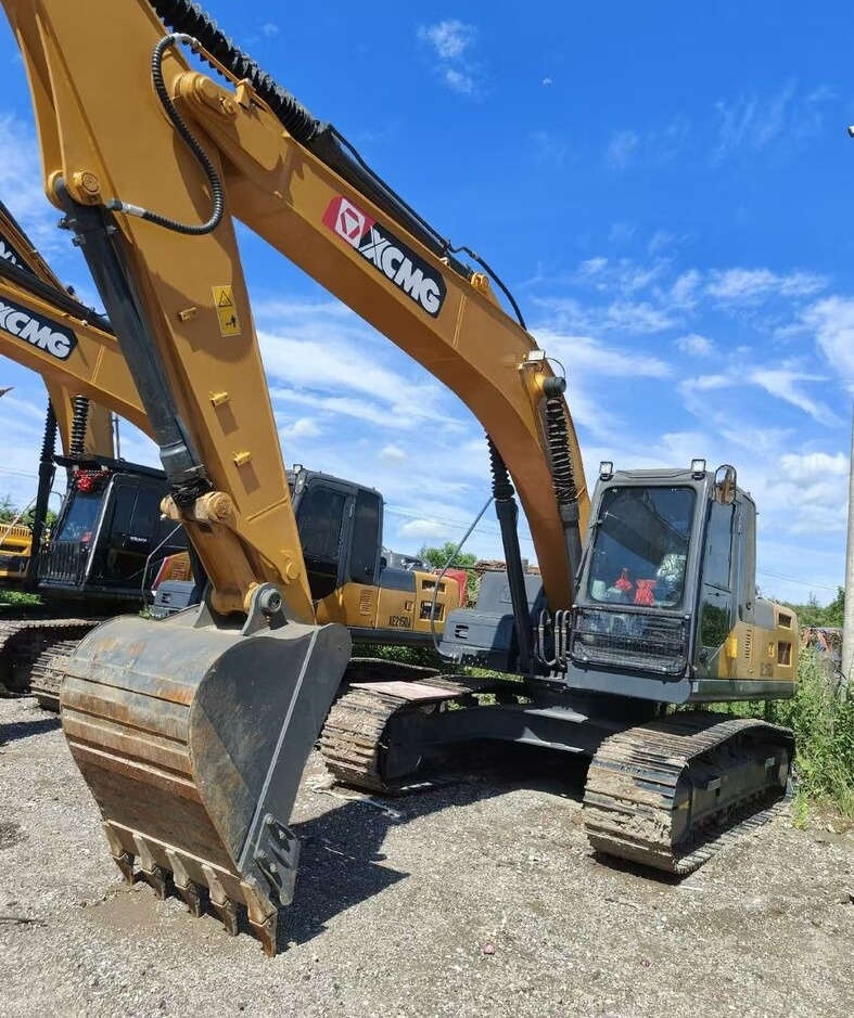 XCMG XE215DA - Гусеничный экскаватор: фото 1 XCMG XE215DA - Гусеничный экскаватор: фото 1