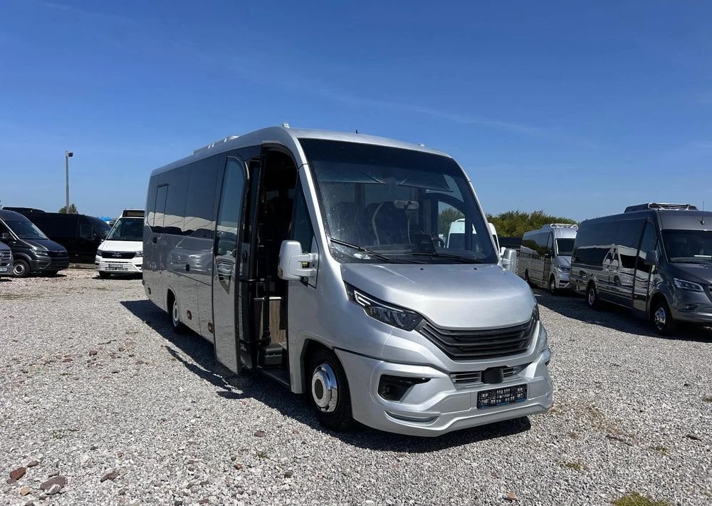 Iveco Daily - Микроавтобус, Пассажирский фургон: фото 1 Iveco Daily - Микроавтобус, Пассажирский фургон: фото 1