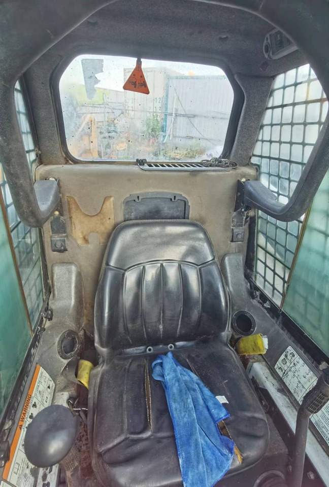 BOBCAT s160 - Мини-погрузчик с бортовым поворотом: фото 4 BOBCAT s160 - Мини-погрузчик с бортовым поворотом: фото 4