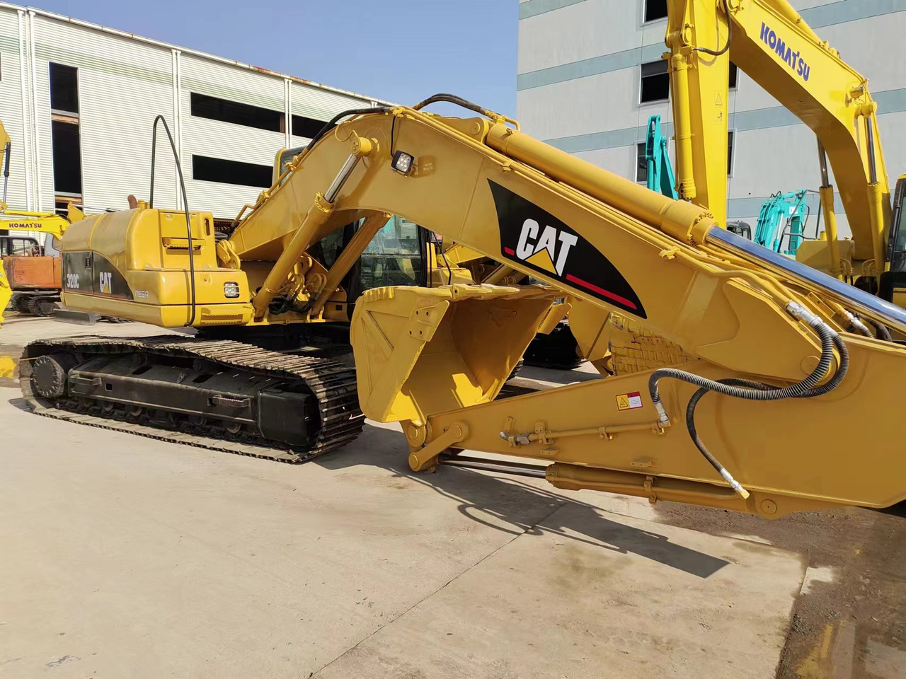 CATERPILLAR 320C - Гусеничный экскаватор: фото 1 CATERPILLAR 320C - Гусеничный экскаватор: фото 1