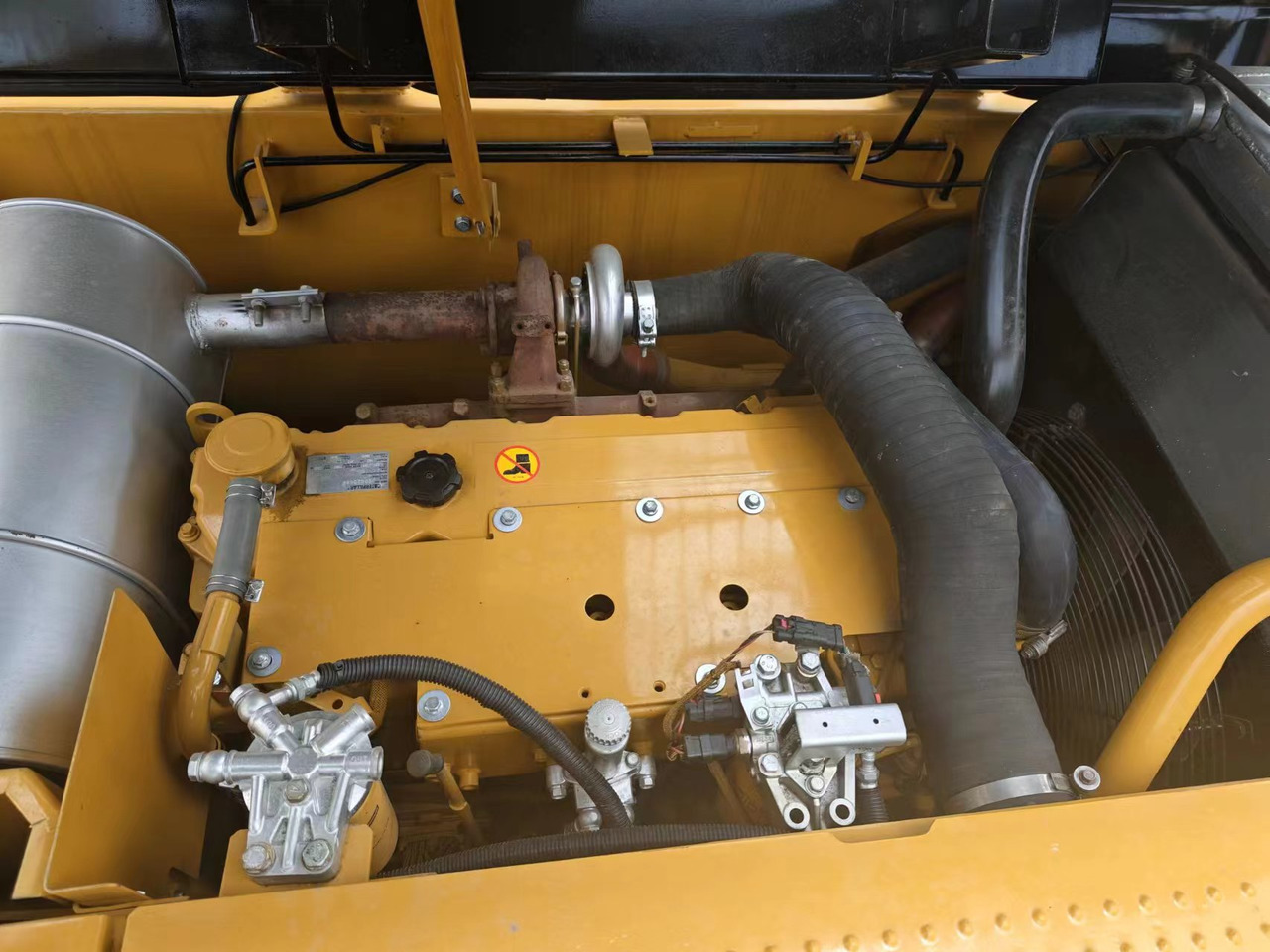 CATERPILLAR 320DL - Гусеничный экскаватор: фото 4 CATERPILLAR 320DL - Гусеничный экскаватор: фото 4