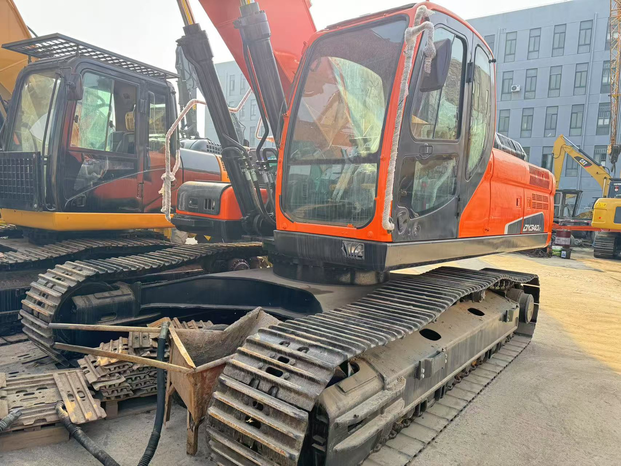 DOOSAN DX340LC - Гусеничный экскаватор: фото 4 DOOSAN DX340LC - Гусеничный экскаватор: фото 4