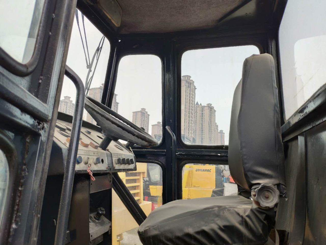 DYNAPAC CA301D - Компактор: фото 5 DYNAPAC CA301D - Компактор: фото 5